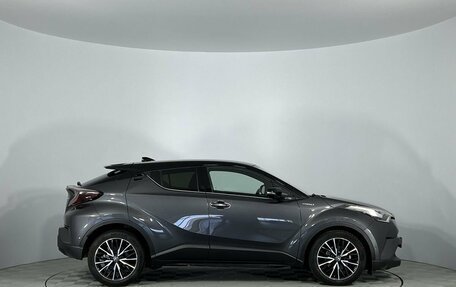 Toyota C-HR I рестайлинг, 2018 год, 2 799 000 рублей, 4 фотография