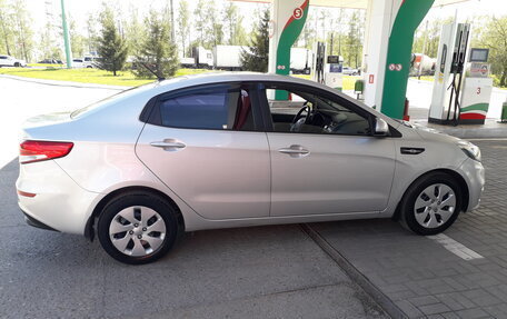 KIA Rio III рестайлинг, 2016 год, 1 000 000 рублей, 3 фотография
