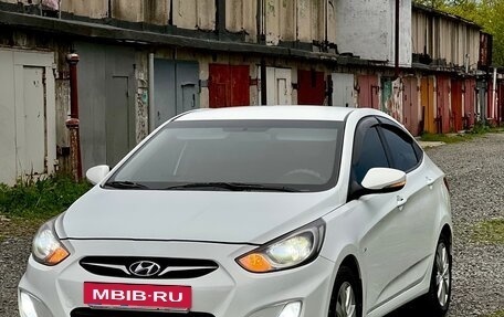 Hyundai Solaris II рестайлинг, 2012 год, 750 000 рублей, 4 фотография