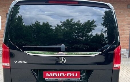 Mercedes-Benz V-Класс, 2022 год, 18 299 000 рублей, 7 фотография