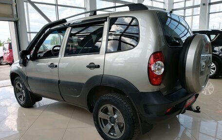 Chevrolet Niva I рестайлинг, 2020 год, 920 000 рублей, 4 фотография