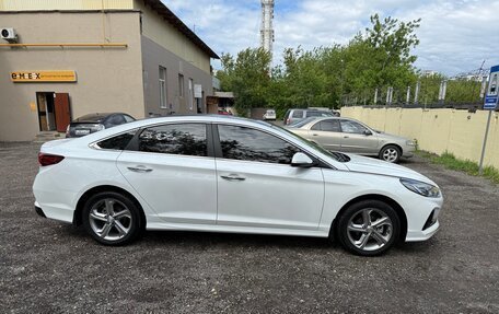 Hyundai Sonata VII, 2019 год, 2 200 000 рублей, 5 фотография