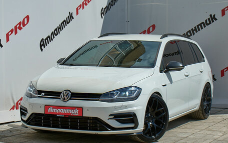 Volkswagen Golf VII, 2019 год, 2 440 000 рублей, 5 фотография
