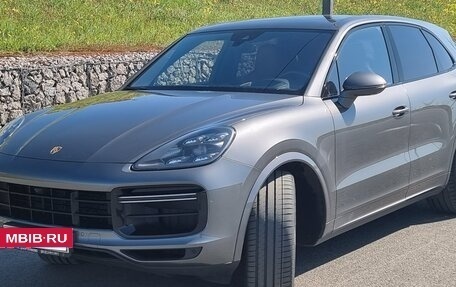 Porsche Cayenne III, 2018 год, 10 350 000 рублей, 2 фотография