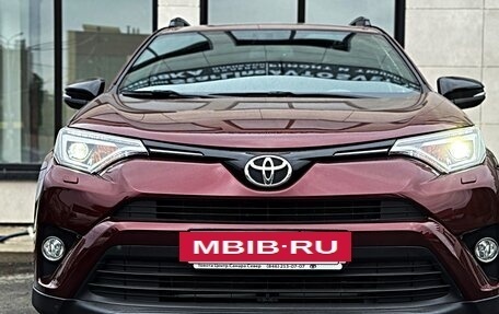 Toyota RAV4, 2019 год, 2 690 000 рублей, 2 фотография