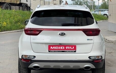 KIA Sportage IV рестайлинг, 2020 год, 2 390 000 рублей, 5 фотография