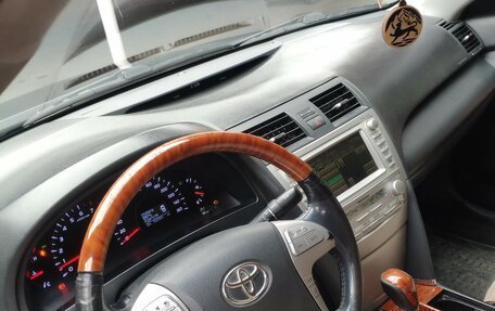 Toyota Camry, 2011 год, 1 350 000 рублей, 2 фотография