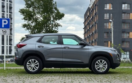 Chevrolet TrailBlazer, 2021 год, 1 800 000 рублей, 4 фотография