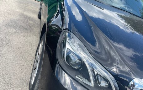 Mercedes-Benz E-Класс, 2013 год, 1 950 000 рублей, 4 фотография