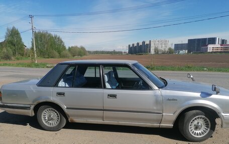 Toyota Crown, 1985 год, 299 999 рублей, 2 фотография