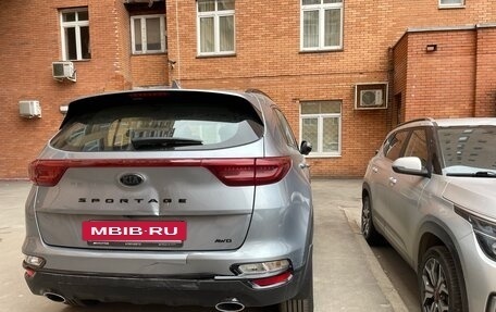 KIA Sportage IV рестайлинг, 2021 год, 2 680 000 рублей, 2 фотография