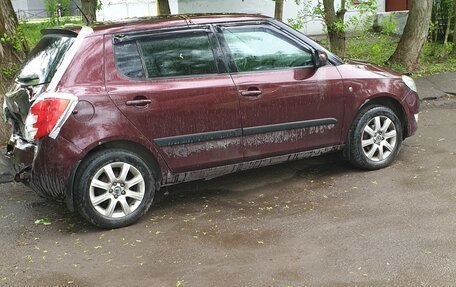 Skoda Fabia II, 2010 год, 350 000 рублей, 3 фотография