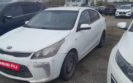 KIA Rio IV, 2018 год, 879 014 рублей, 3 фотография