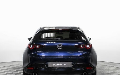 Mazda 3, 2021 год, 2 500 000 рублей, 6 фотография