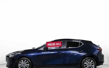 Mazda 3, 2021 год, 2 500 000 рублей, 8 фотография