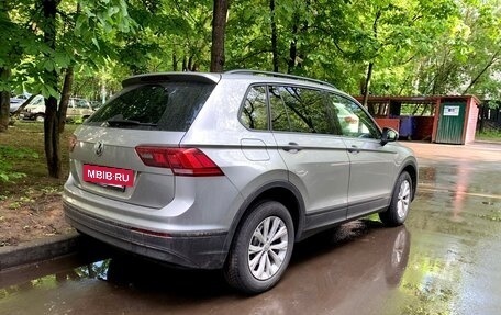 Volkswagen Tiguan II, 2020 год, 2 440 000 рублей, 2 фотография