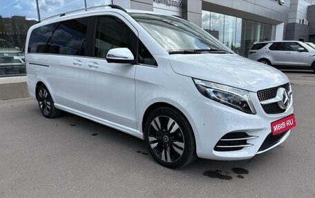Mercedes-Benz V-Класс, 2020 год, 8 750 000 рублей, 3 фотография