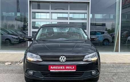 Volkswagen Jetta VI, 2013 год, 1 050 000 рублей, 2 фотография