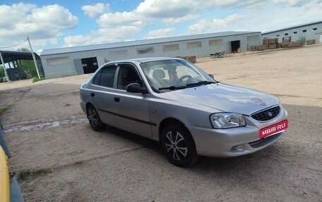 Hyundai Accent II, 2005 год, 325 000 рублей, 2 фотография