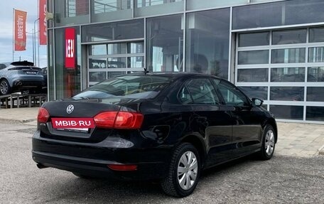 Volkswagen Jetta VI, 2013 год, 1 050 000 рублей, 4 фотография