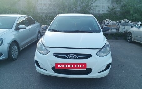 Hyundai Solaris II рестайлинг, 2011 год, 650 000 рублей, 2 фотография