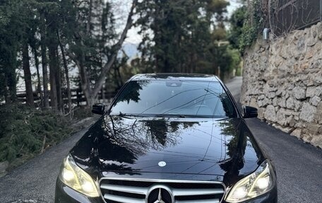 Mercedes-Benz E-Класс, 2013 год, 2 500 000 рублей, 3 фотография