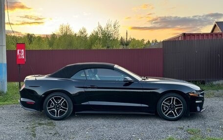 Ford Mustang VI рестайлинг, 2017 год, 2 000 000 рублей, 4 фотография