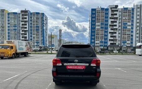 Toyota Land Cruiser 200, 2014 год, 4 390 000 рублей, 8 фотография