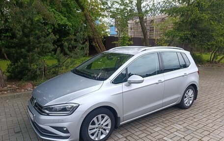 Volkswagen Golf Sportsvan I, 2018 год, 2 449 999 рублей, 2 фотография