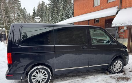 Volkswagen Caravelle T6 рестайлинг, 2020 год, 4 600 000 рублей, 4 фотография