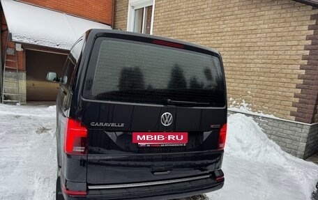 Volkswagen Caravelle T6 рестайлинг, 2020 год, 4 600 000 рублей, 5 фотография