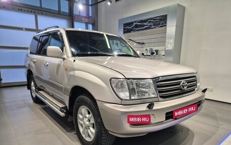 Toyota Land Cruiser 100 рестайлинг 2, 2005 год, 2 100 000 рублей, 3 фотография