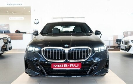 BMW 5 серия, 2024 год, 10 150 000 рублей, 2 фотография
