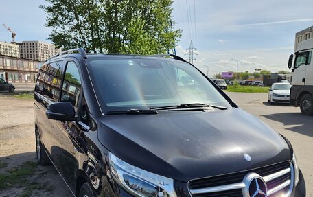Mercedes-Benz V-Класс, 2017 год, 4 550 000 рублей, 6 фотография