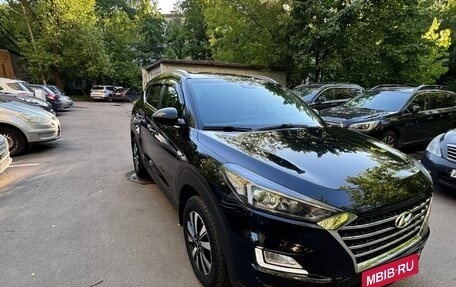 Hyundai Tucson III, 2019 год, 2 400 000 рублей, 2 фотография