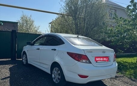Hyundai Solaris II рестайлинг, 2013 год, 789 000 рублей, 3 фотография