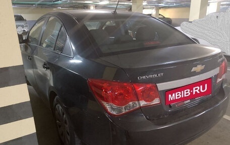 Chevrolet Cruze II, 2010 год, 600 000 рублей, 2 фотография