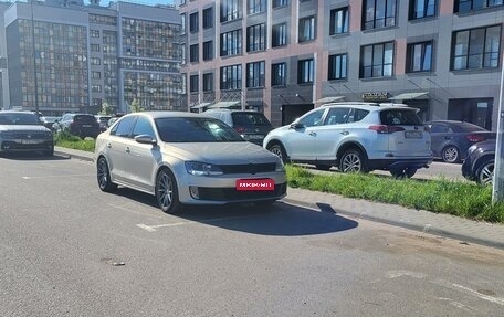 Volkswagen Jetta VI, 2011 год, 1 050 000 рублей, 1 фотография