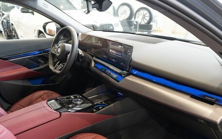 BMW 5 серия, 2024 год, 9 695 000 рублей, 11 фотография