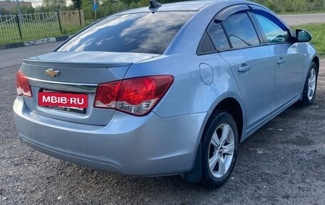 Chevrolet Cruze II, 2011 год, 720 000 рублей, 2 фотография