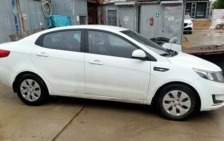 KIA Rio III рестайлинг, 2013 год, 900 000 рублей, 2 фотография
