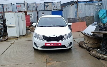 KIA Rio III рестайлинг, 2013 год, 900 000 рублей, 4 фотография