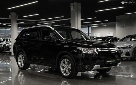 Mitsubishi Outlander III рестайлинг 3, 2014 год, 1 415 000 рублей, 2 фотография