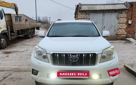 Toyota Land Cruiser 200, 2011 год, 2 900 000 рублей, 3 фотография