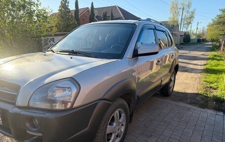 Hyundai Tucson III, 2008 год, 1 000 000 рублей, 2 фотография