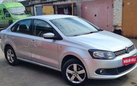Volkswagen Polo VI (EU Market), 2010 год, 660 000 рублей, 2 фотография