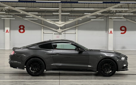 Ford Mustang VI рестайлинг, 2016 год, 2 600 000 рублей, 8 фотография