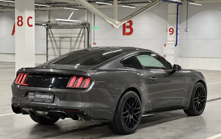 Ford Mustang VI рестайлинг, 2016 год, 2 600 000 рублей, 9 фотография