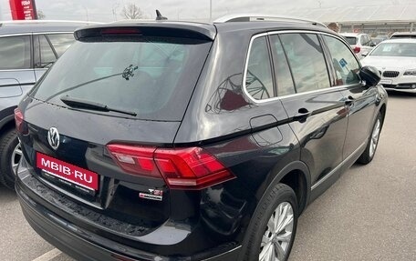 Volkswagen Tiguan II, 2017 год, 1 990 000 рублей, 3 фотография