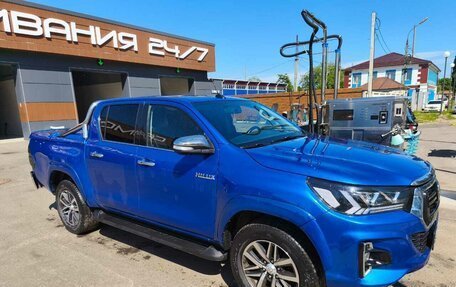 Toyota Hilux VIII, 2017 год, 3 650 000 рублей, 6 фотография